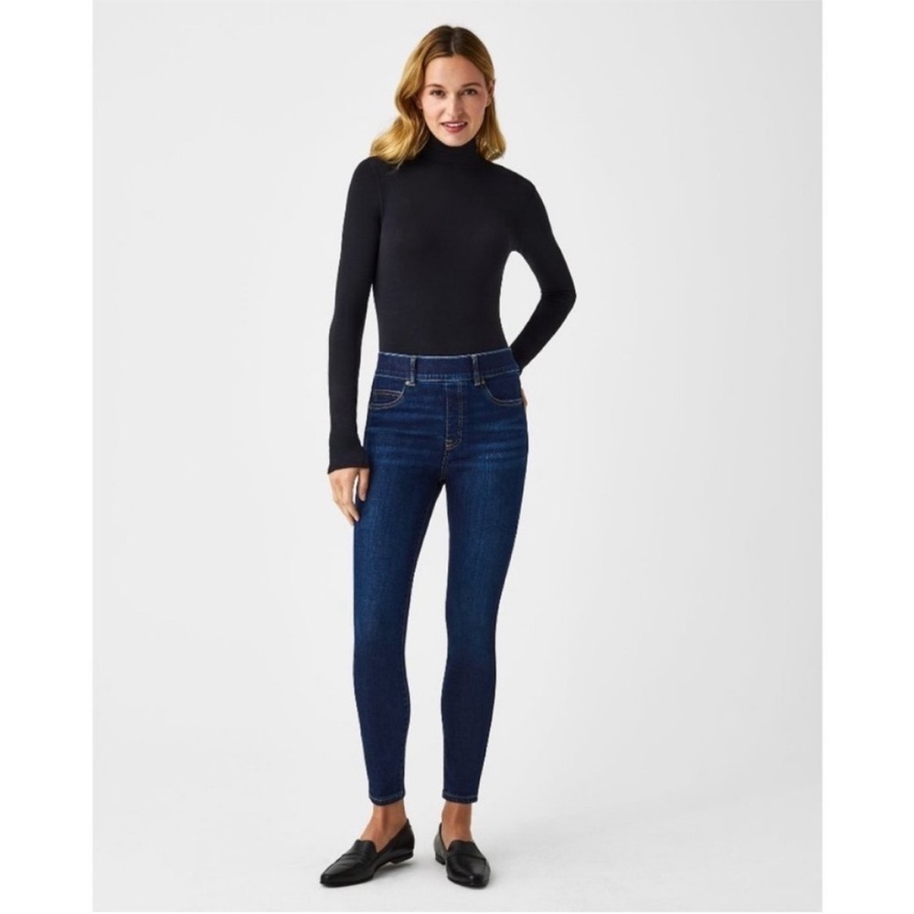 SPANX Ankle Skinny Jeans in Midnight Shade